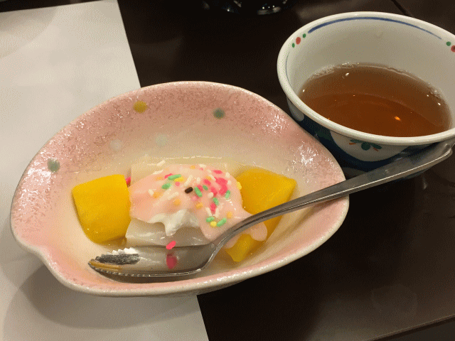 福島県の栄楽館の食事（夕食のデザート）