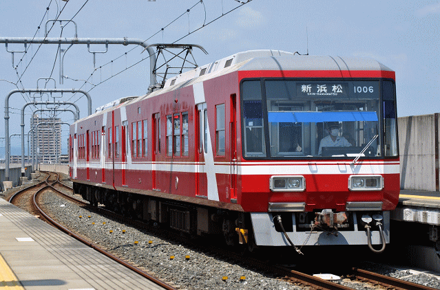 助信駅で遠州鉄道の１０００形を撮影