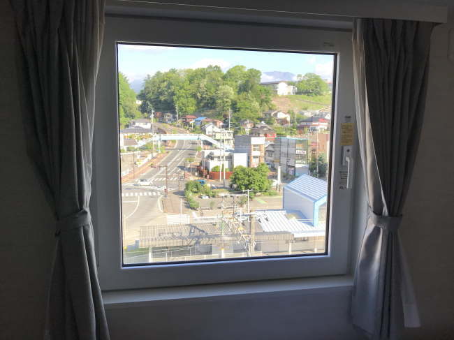 ファインデイズホテルの窓の様子