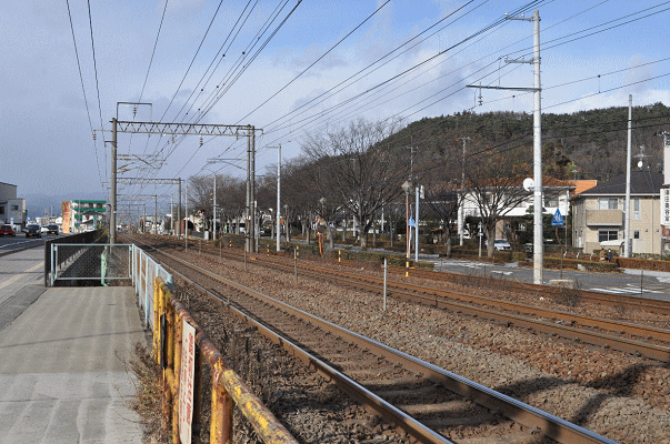 美術館図書館前駅の南側の撮影地