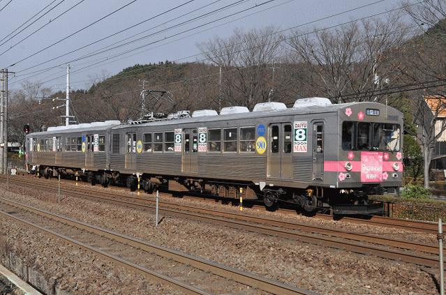 美術館図書館前駅の南側の撮影地にて福島交通7000系をを撮影