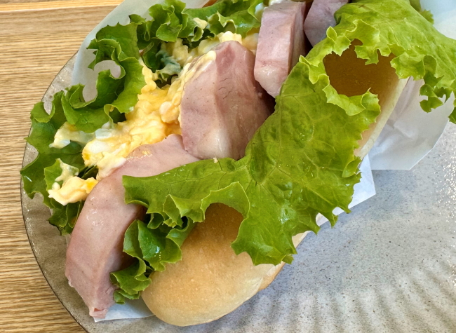 明方（みょうがた）ハムドッグ