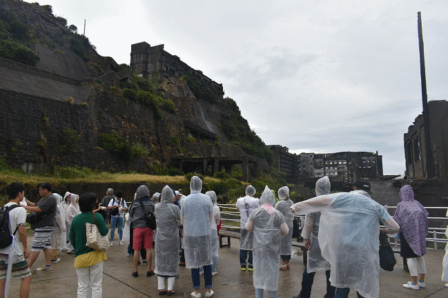 上陸直後の軍艦島