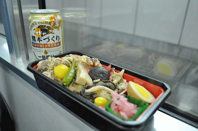 駅弁の秋の味覚きのこ狩り