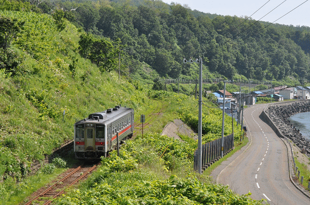 箸別駅近くの国道橋の撮影地にて留萌本線を撮影