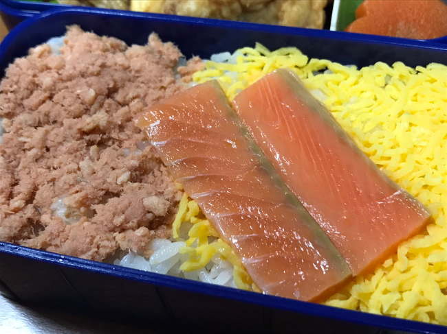 ヘッドマーク2段弁当「みちのく」のご飯