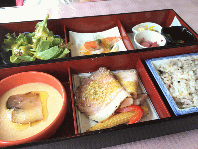 東川口のレストラン「グランシャリオ」のイタリアン松花堂ランチ