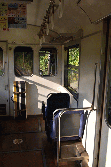 北勢線のクモハ277のかぶりつき席