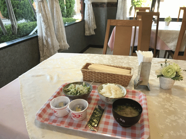 ホテルニューロイヤルの朝食