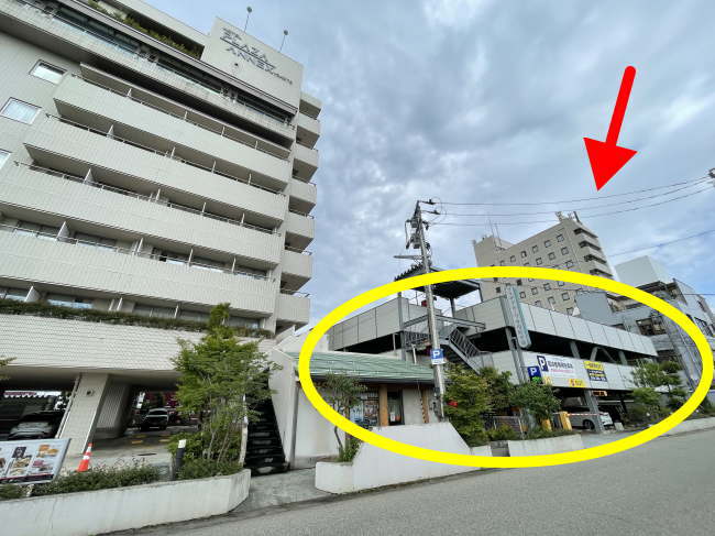 ホテルプラザアネックス横手の立体駐車場