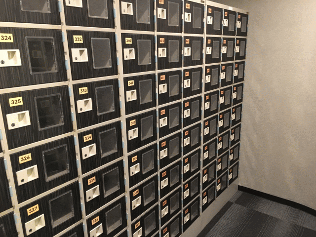 ホテルテトラ赤羽の下駄箱