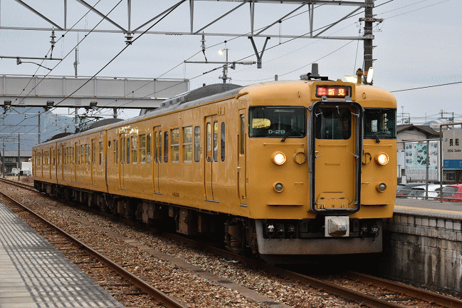 赤穂線の115系電車