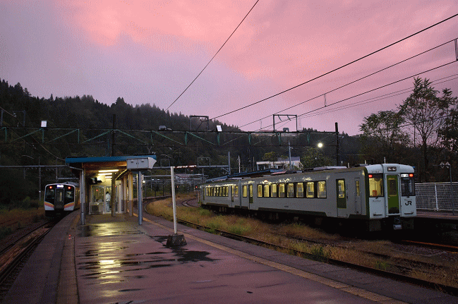 越後川口駅の夕暮れ