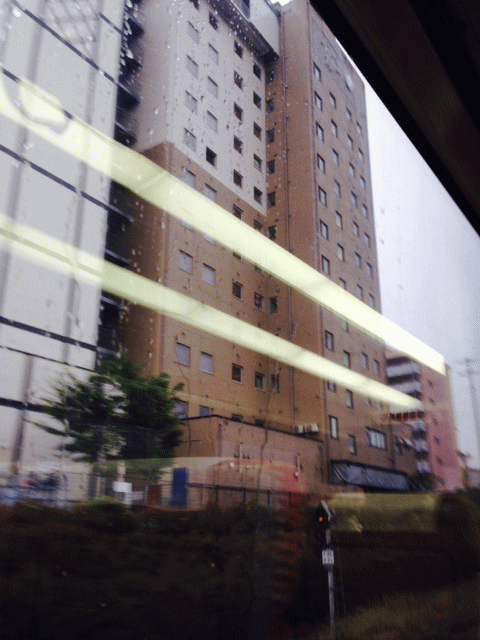 ワイドビューひだ号から見た飛騨花里の湯 高山桜庵（たかやまおうあん）