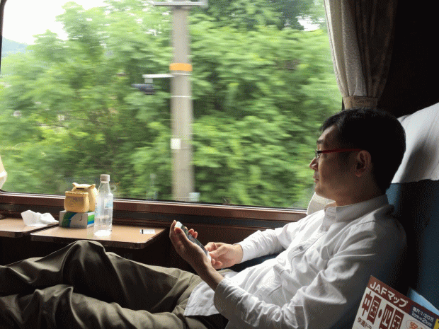 トワイライトエクスプレスのロイヤル個室にて