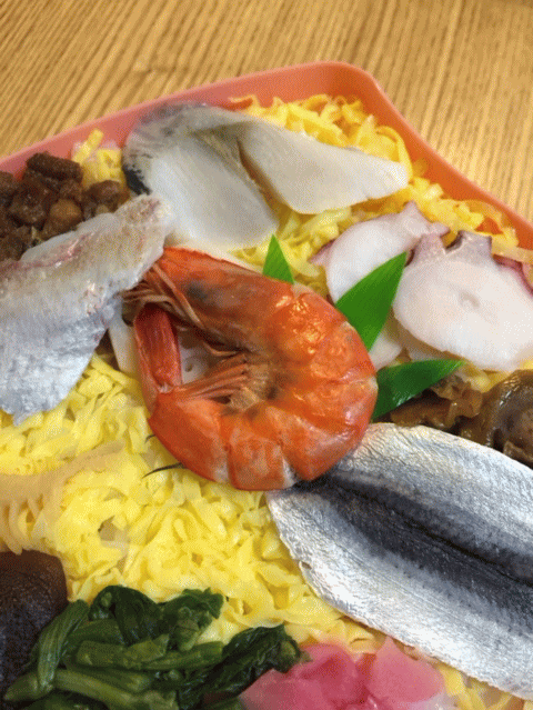 桃太郎の祭りずし