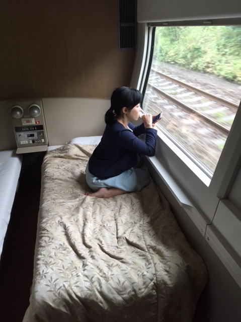 カシオペアスイート・メゾネットタイプの1階ベッドルーム