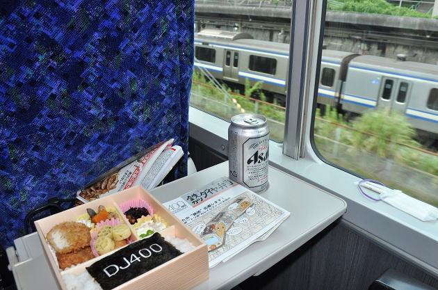 鉄カツダイヤ弁当とビール