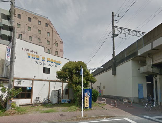 シティイン茂原の新館と外房線