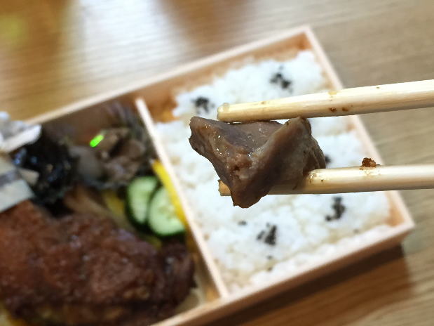 峠の鳥もも弁当の、絶品鳥レバー