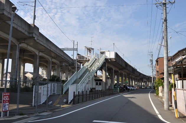 東海交通事業城北線の勝川駅