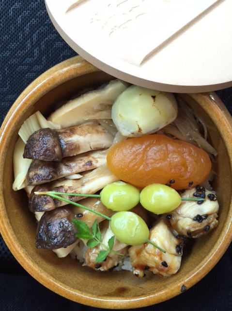 峠の松茸釜めしの中身