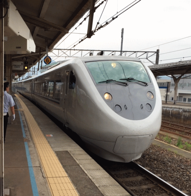敦賀駅にて特急しらさぎ
