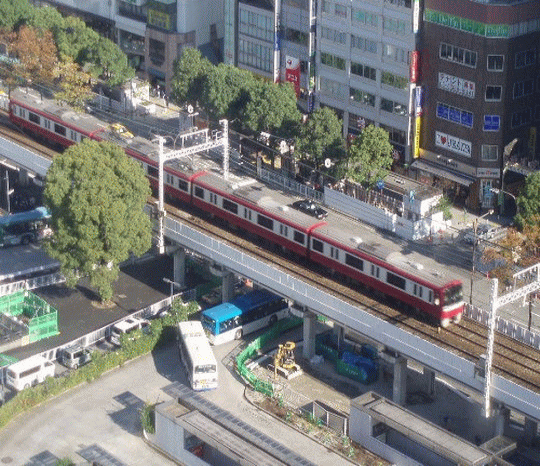 京急線側の展望