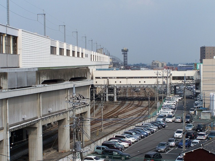 熊谷ロイヤルホテルすずきの本館から見た熊谷駅