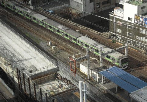 レム秋葉原から見た山手線