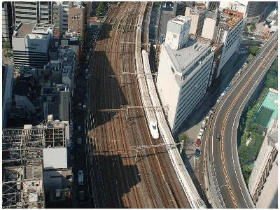 帝国ホテルからの鉄道の眺め