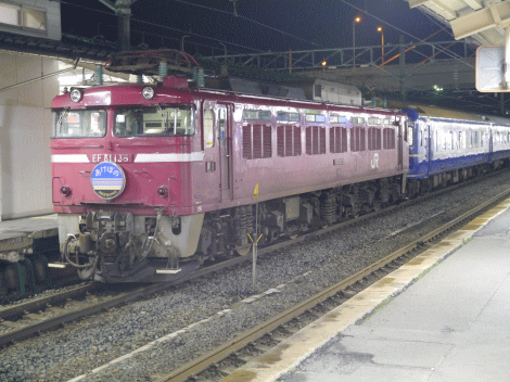 青森駅発車前のあけぼの