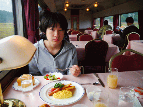 朝の食堂車・グランシャリオ洋定食