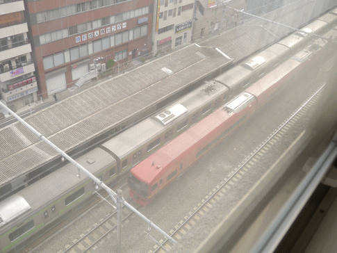 ホテルベルクラシック東京からのトレインビュー