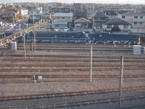 ホテルシティーフィールドかごはらからみる、寝台特急あけぼの