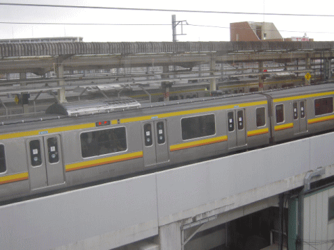 南武線の新型通勤電車