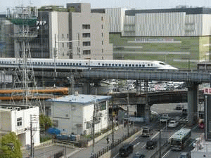 角部屋ツインから新幹線と近鉄線