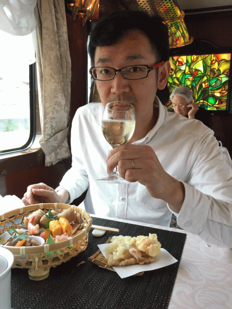 食堂車「ダイナープレヤデス」での2回目のランチ風景