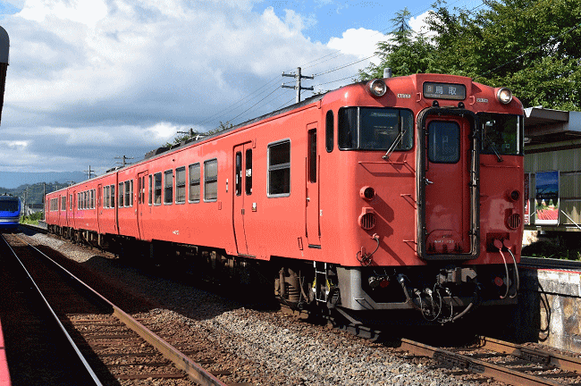 因美線の鳥取行きのキハ47の3連