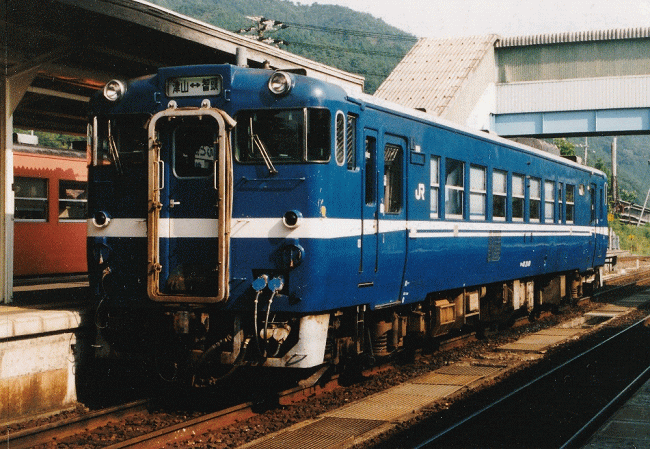 智頭駅で撮影したキハ40単行の津山行(因美線の昔の記録)