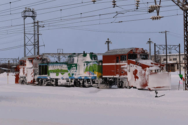DE15ラッセル車が岩見沢に留置