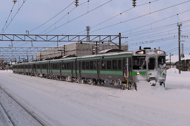 721系・岩見沢駅