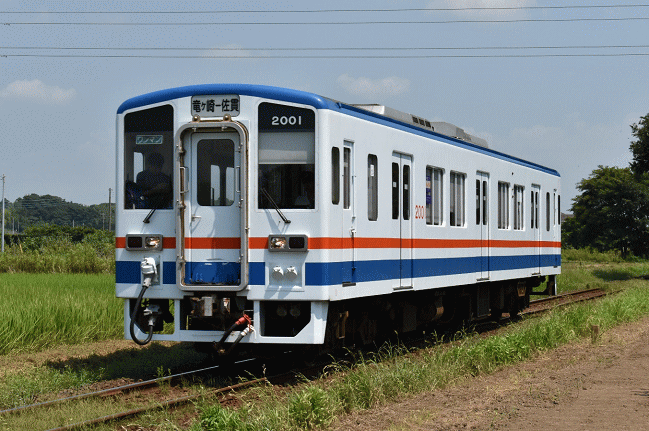 入地駅を発車した竜ケ崎行を撮影