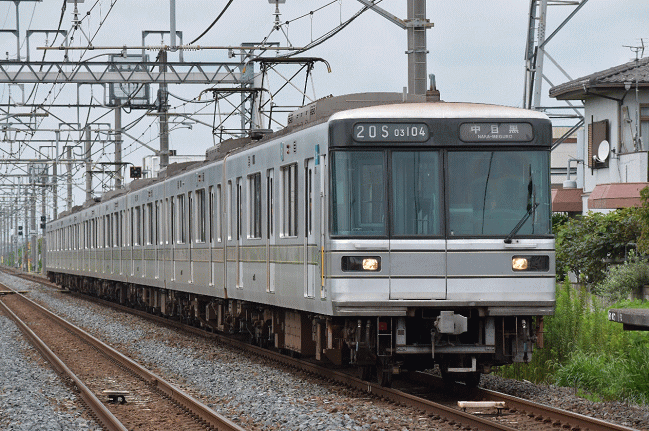 東武伊勢崎線直通の東京メトロ03系