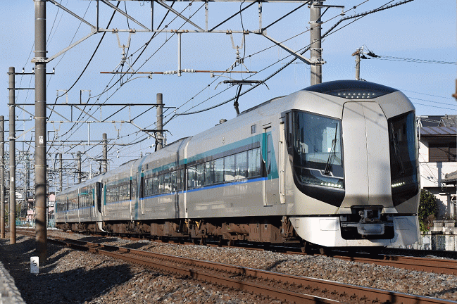 特急用車両５００系「リバティ」