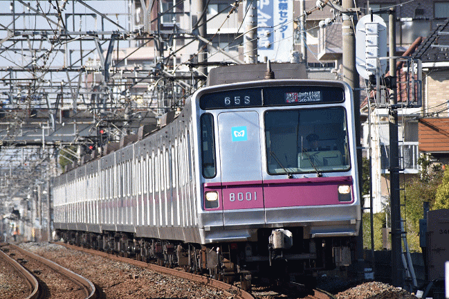 東京メトロ８０００系のトップナンバー