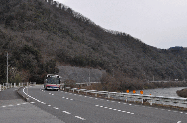 吉井川に沿ったサイクリングロード