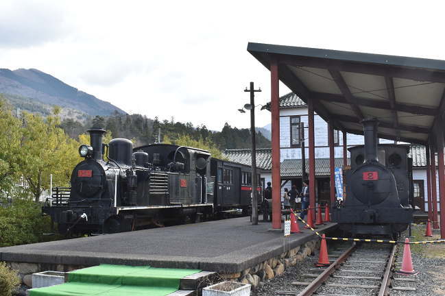 2号機（重要文化財のSL）と1261号機