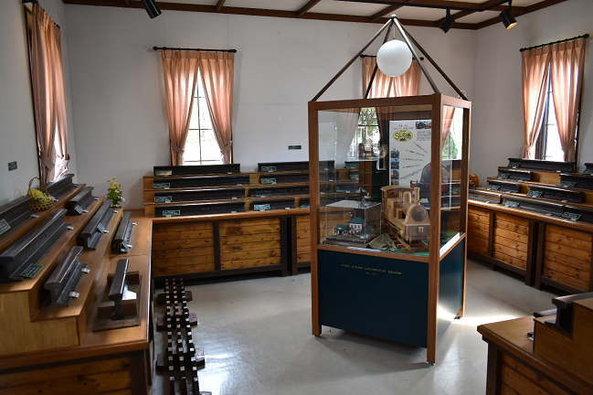 復元駅舎内の展示室