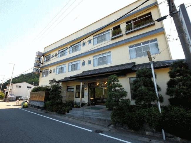 城崎温泉幸楽園の外観